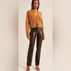 Abercrombie & Fitch Faux Leather 90s Straight Ultra High Rise size 29